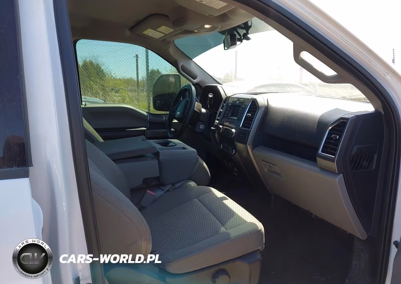 2016 Ford F-150 Xlt VIN:1FTEW1CP1GKE10744 - 5