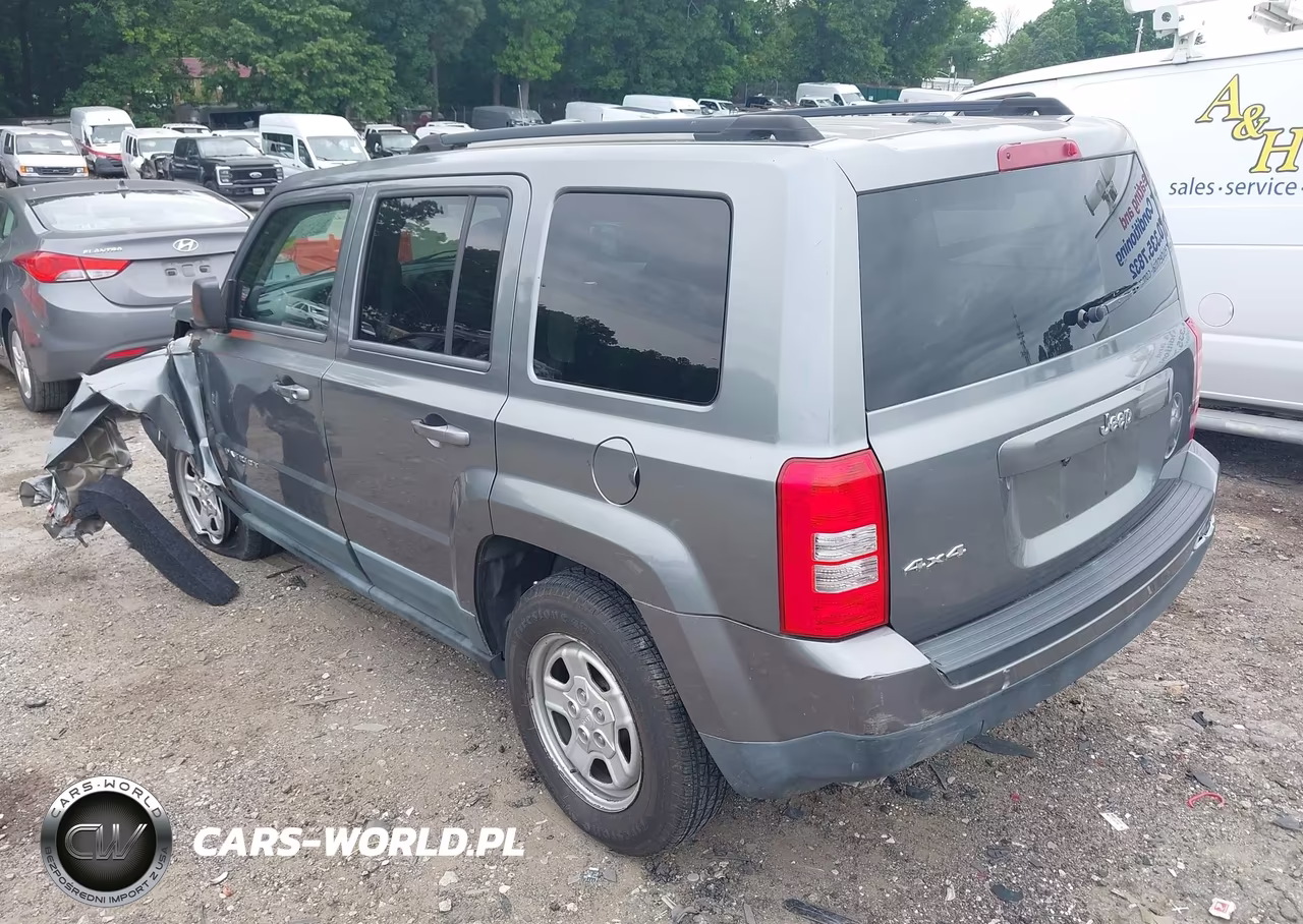 2011 Jeep Patriot Sport VIN:1J4NF1GB8BD244017 - 3