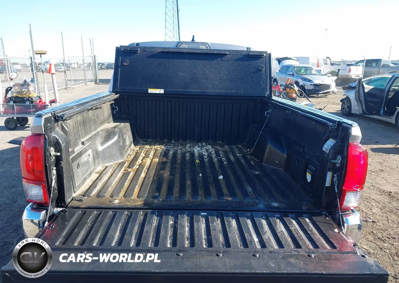 2017 Toyota Tacoma Trd Off Road VIN:5TFCZ5AN7HX062069 - 18