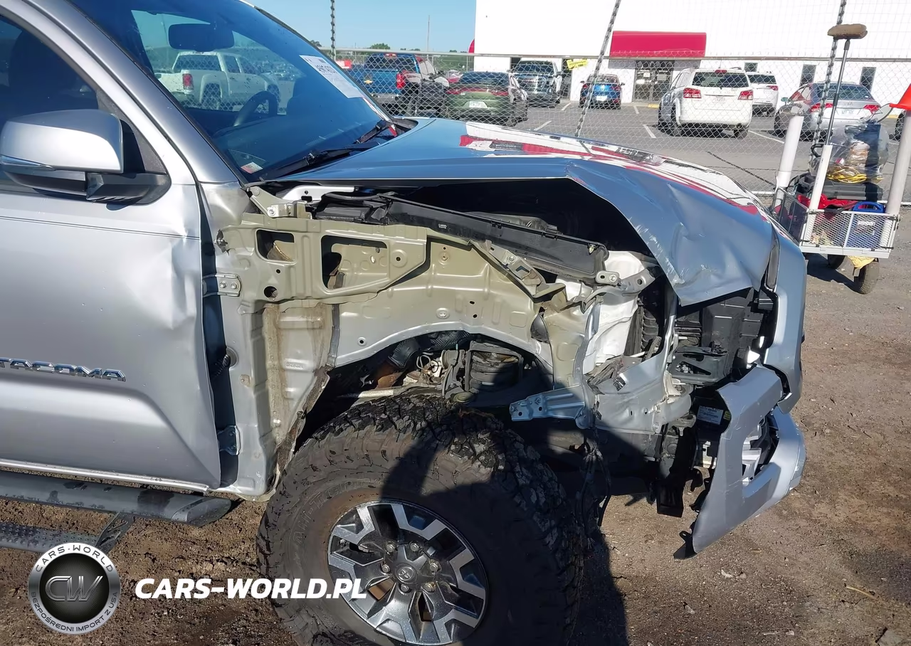2017 Toyota Tacoma Trd Off Road VIN:5TFCZ5AN7HX062069 - 6