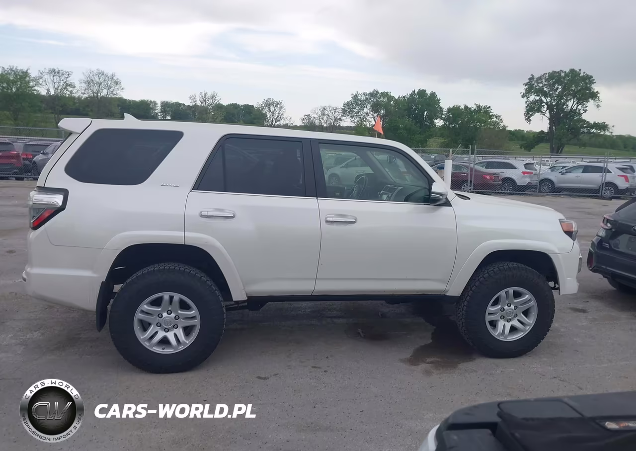 2015 Toyota 4Runner Limited VIN:JTEBU5JR8F5210408 - 13