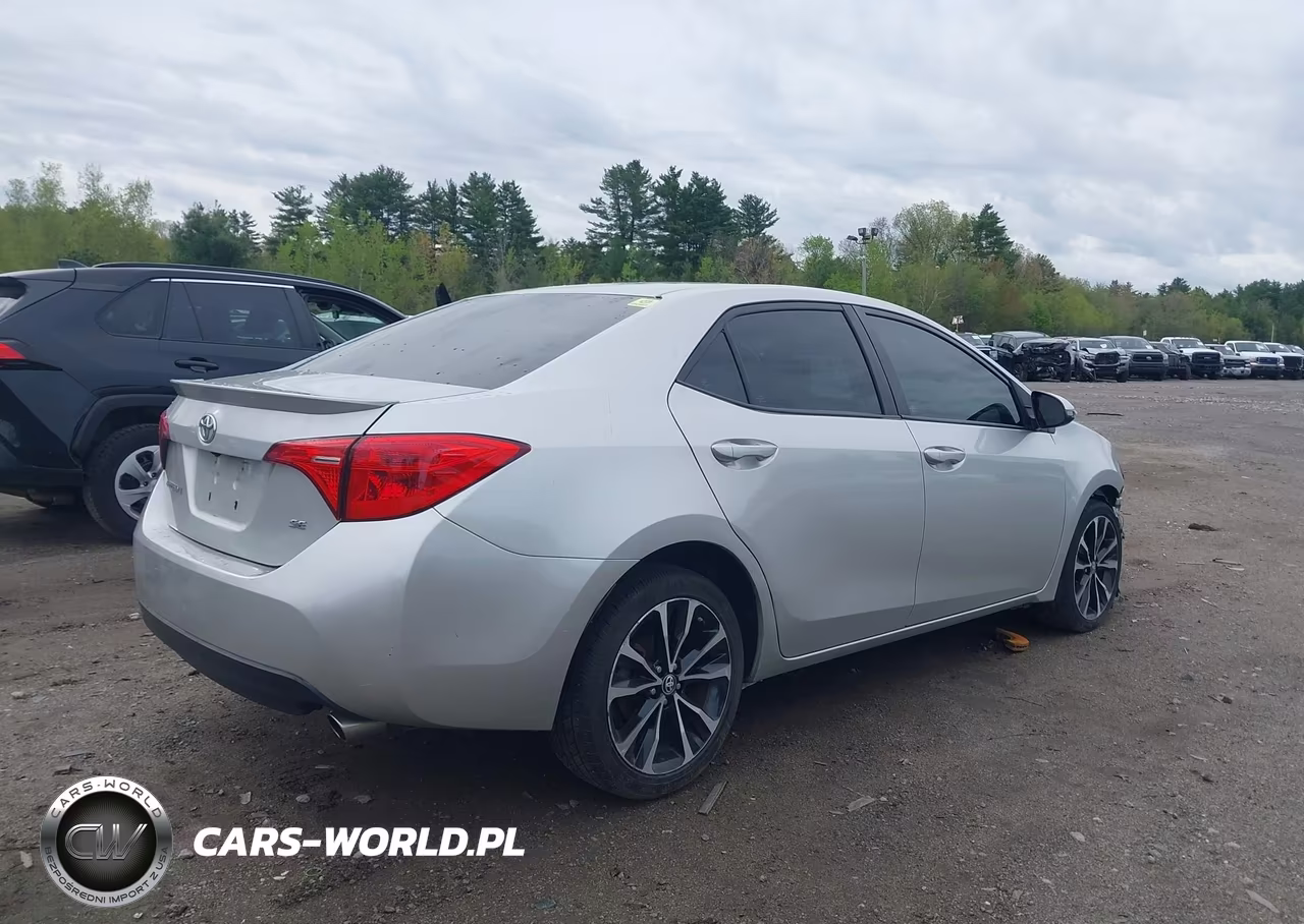 2017 Toyota Corolla Se VIN:2T1BURHEXHC826941 - 4