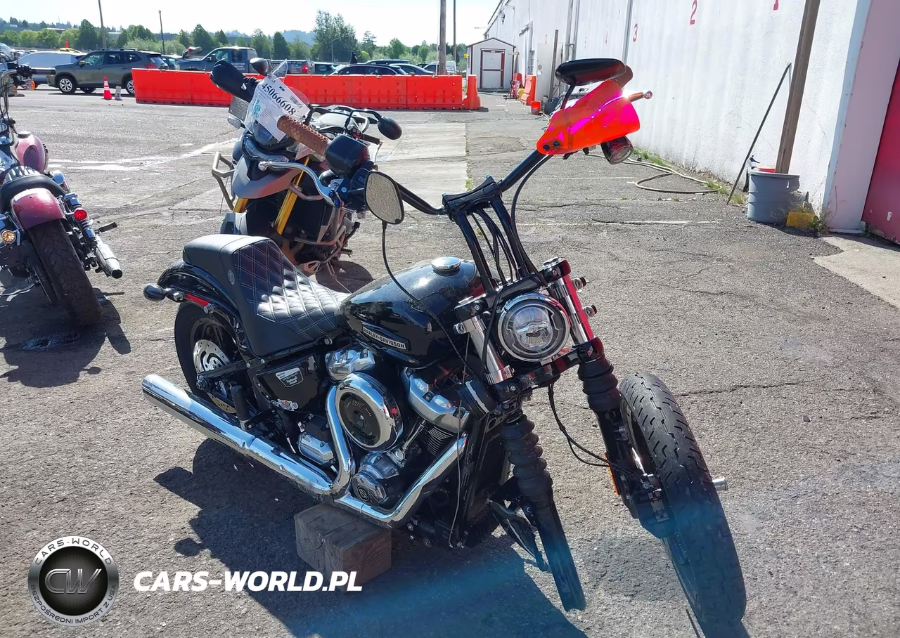 2025 Harley-Davidson Fxbb
