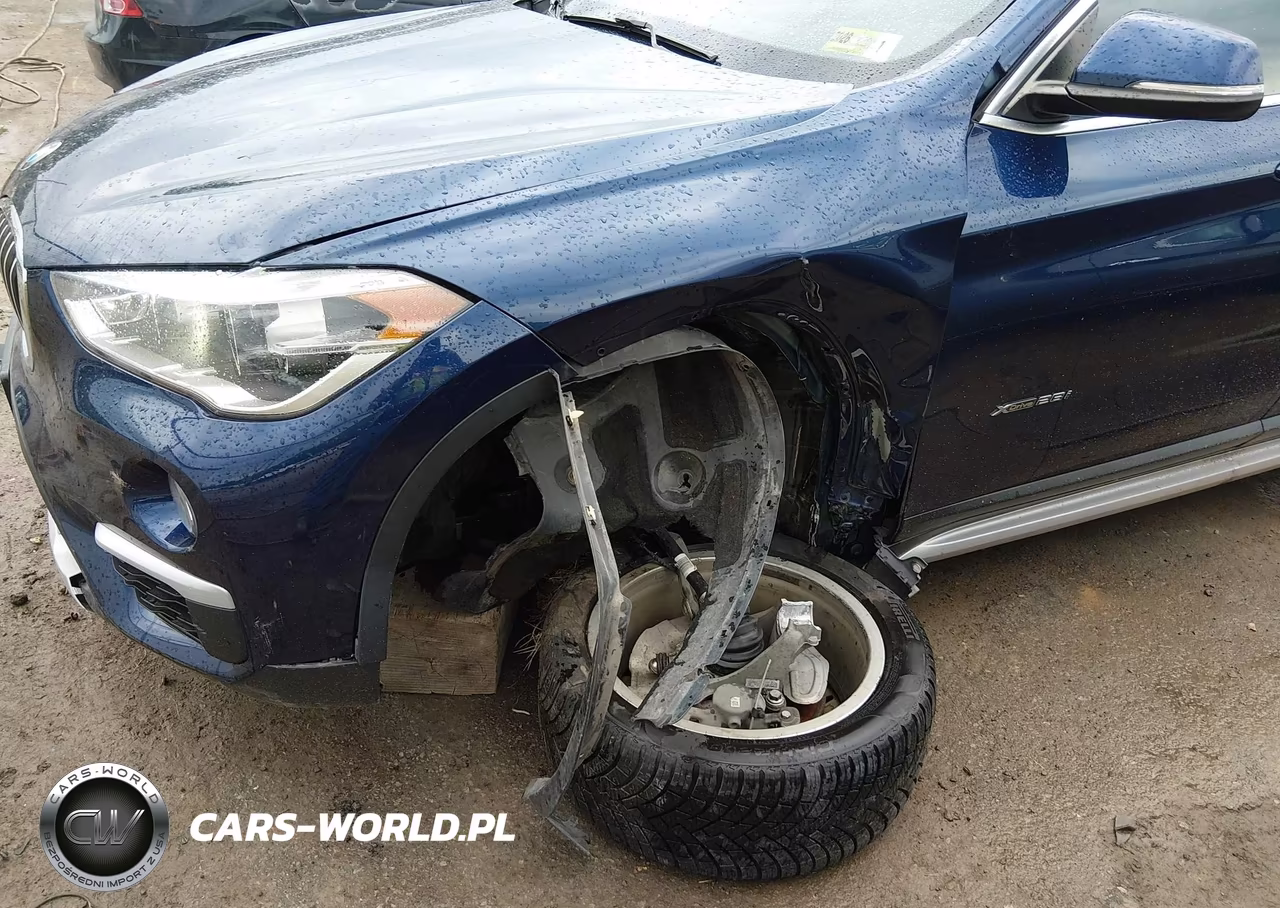 2018 BMW X1 xDrive28I VIN:WBXHT3C37J5K27520 - 6