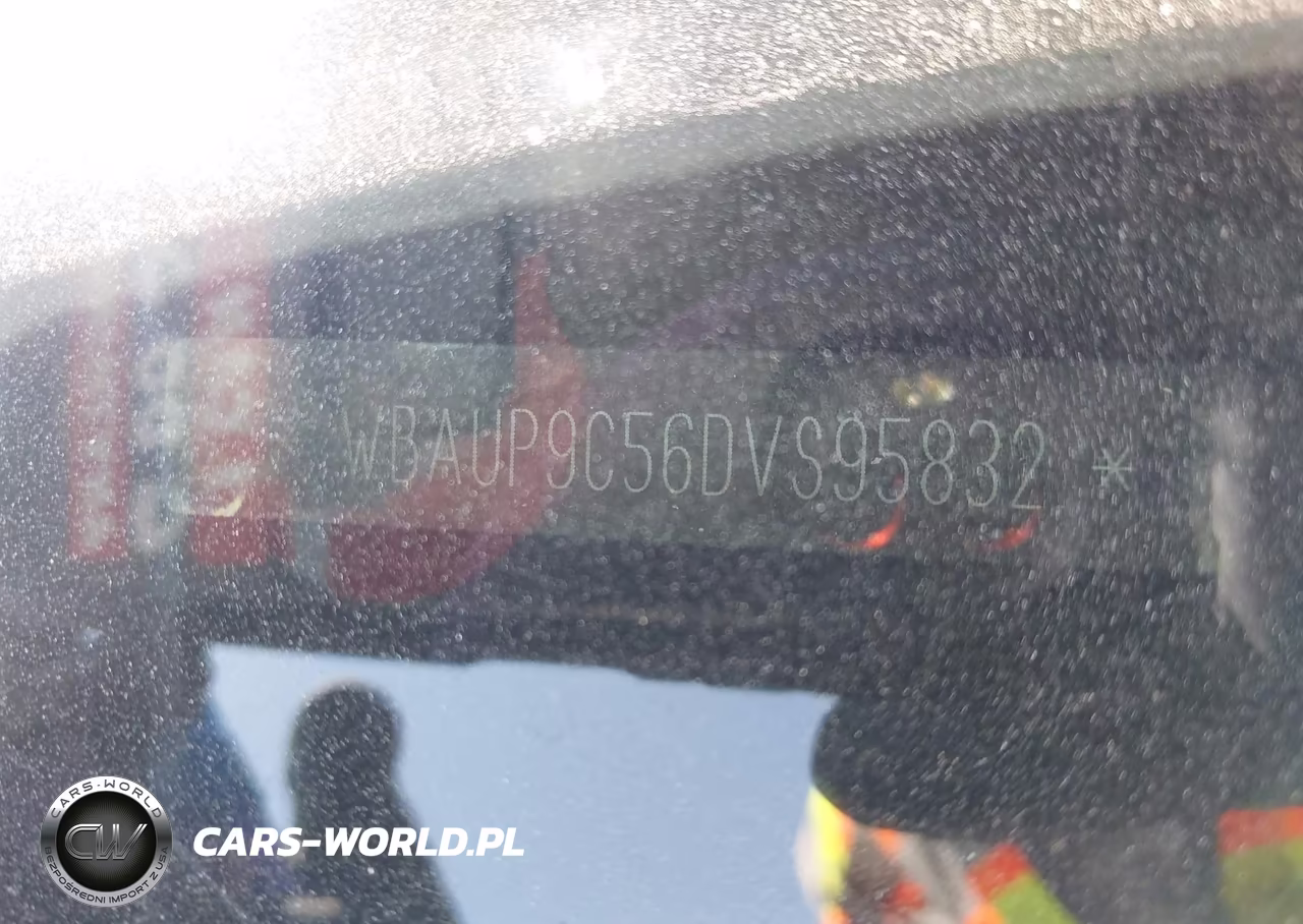 2013 BMW 128I VIN:WBAUP9C56DVS95832 - 9