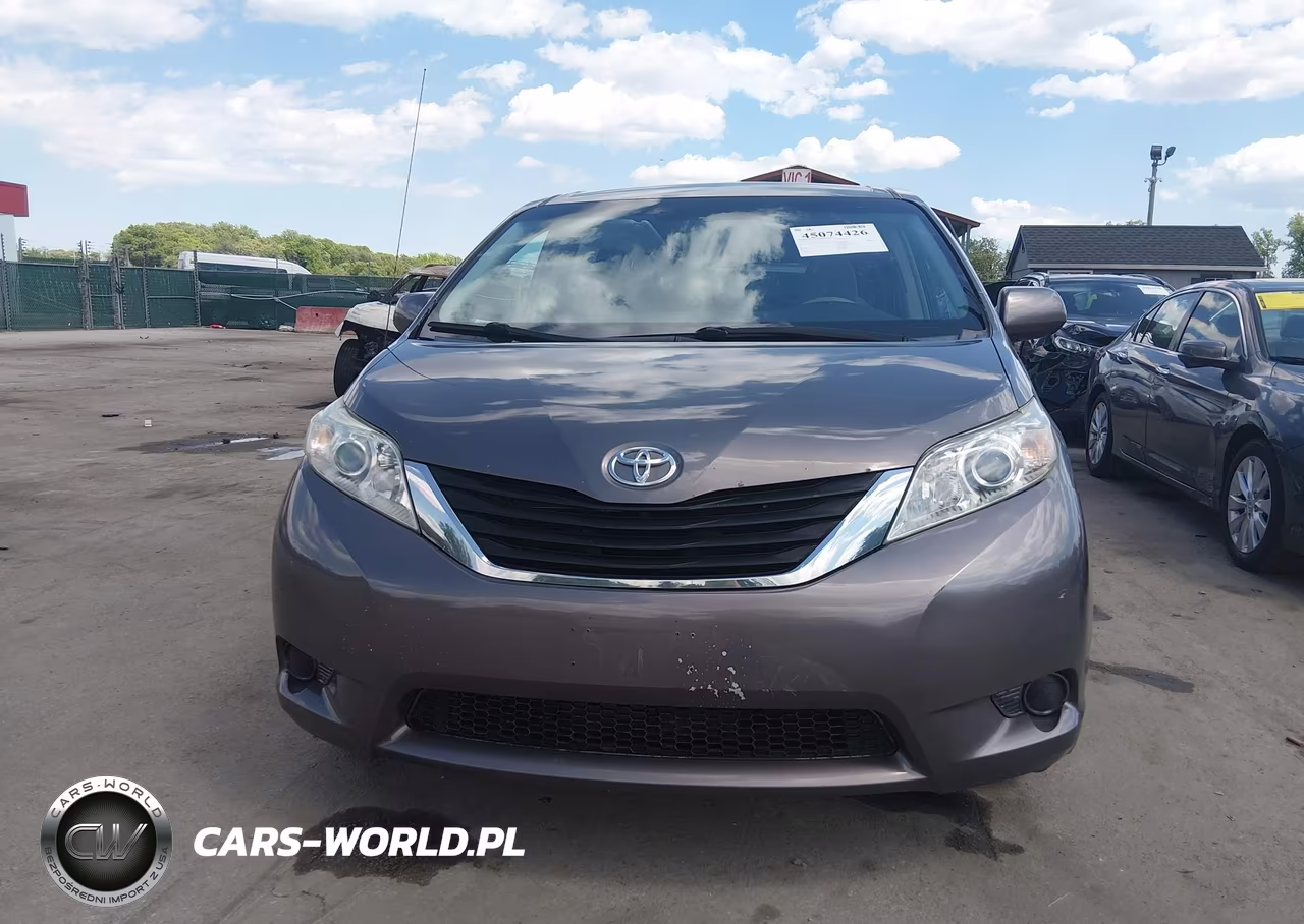 2013 Toyota Sienna Le V6 8 Passenger VIN:5TDKK3DC2DS391003 - 12