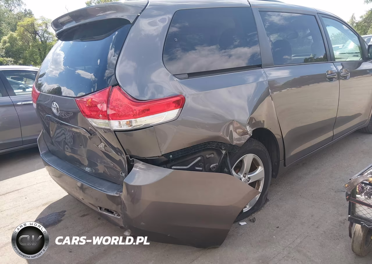 2013 Toyota Sienna Le V6 8 Passenger VIN:5TDKK3DC2DS391003 - 6