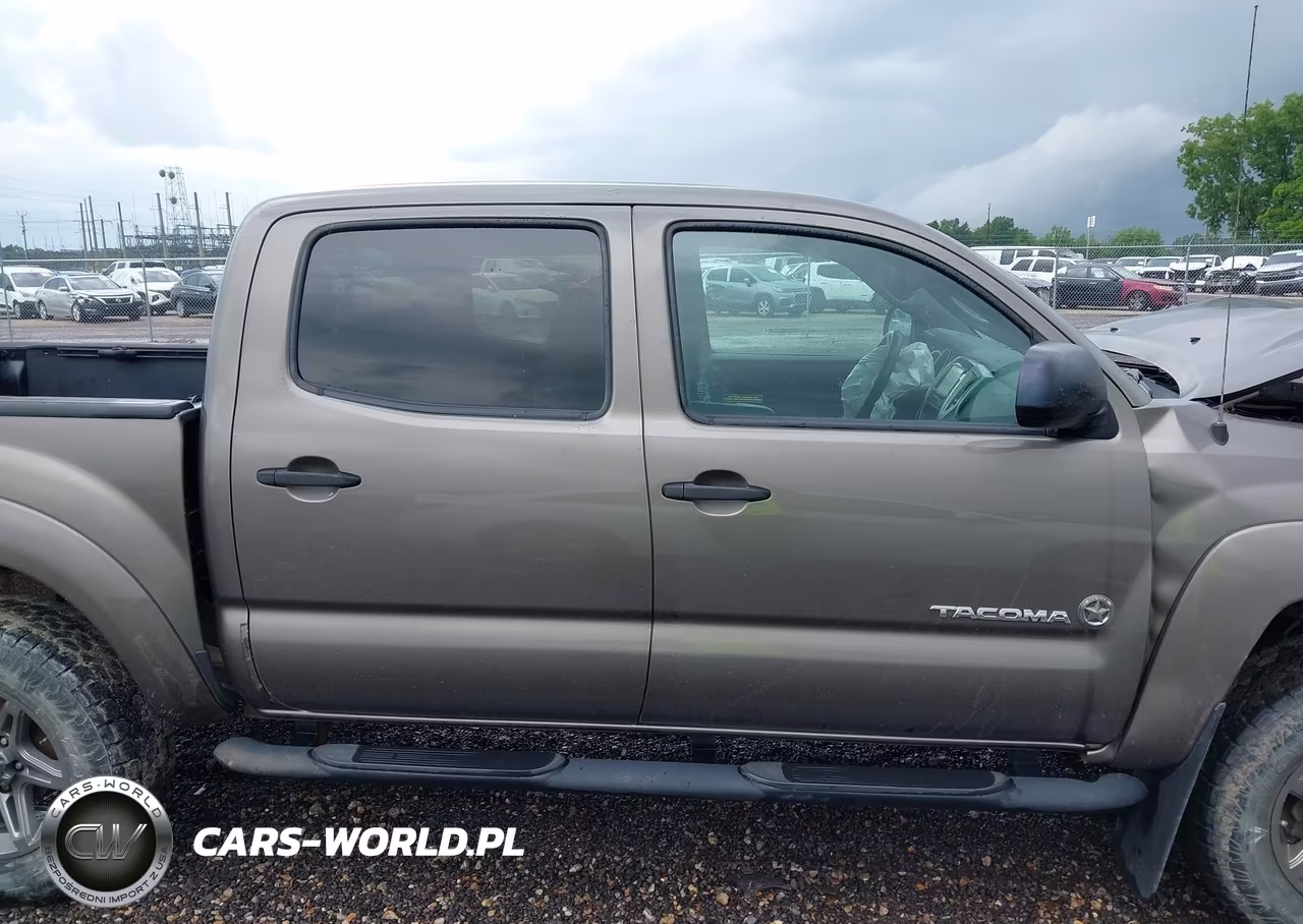 2013 Toyota Tacoma Prerunner V6 VIN:5TFJU4GN0DX030288 - 13