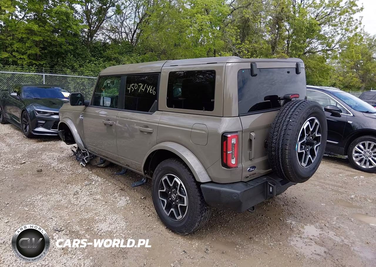 2025 Ford Bronco Outer Banks VIN:1FMEE8BP2SLB38085 - 3