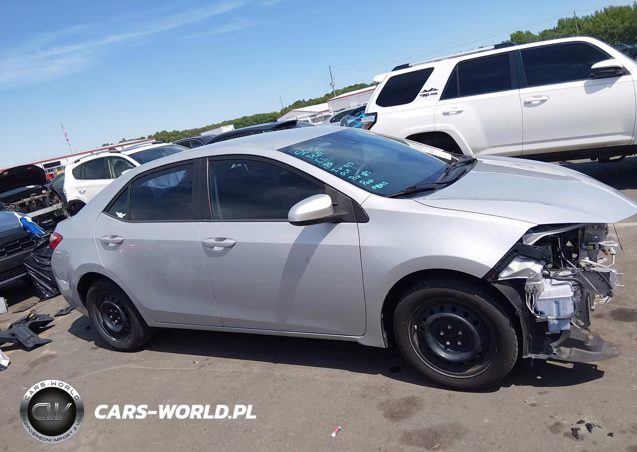 2019 Toyota Corolla Le VIN:2T1BURHE6KC149846 - 14