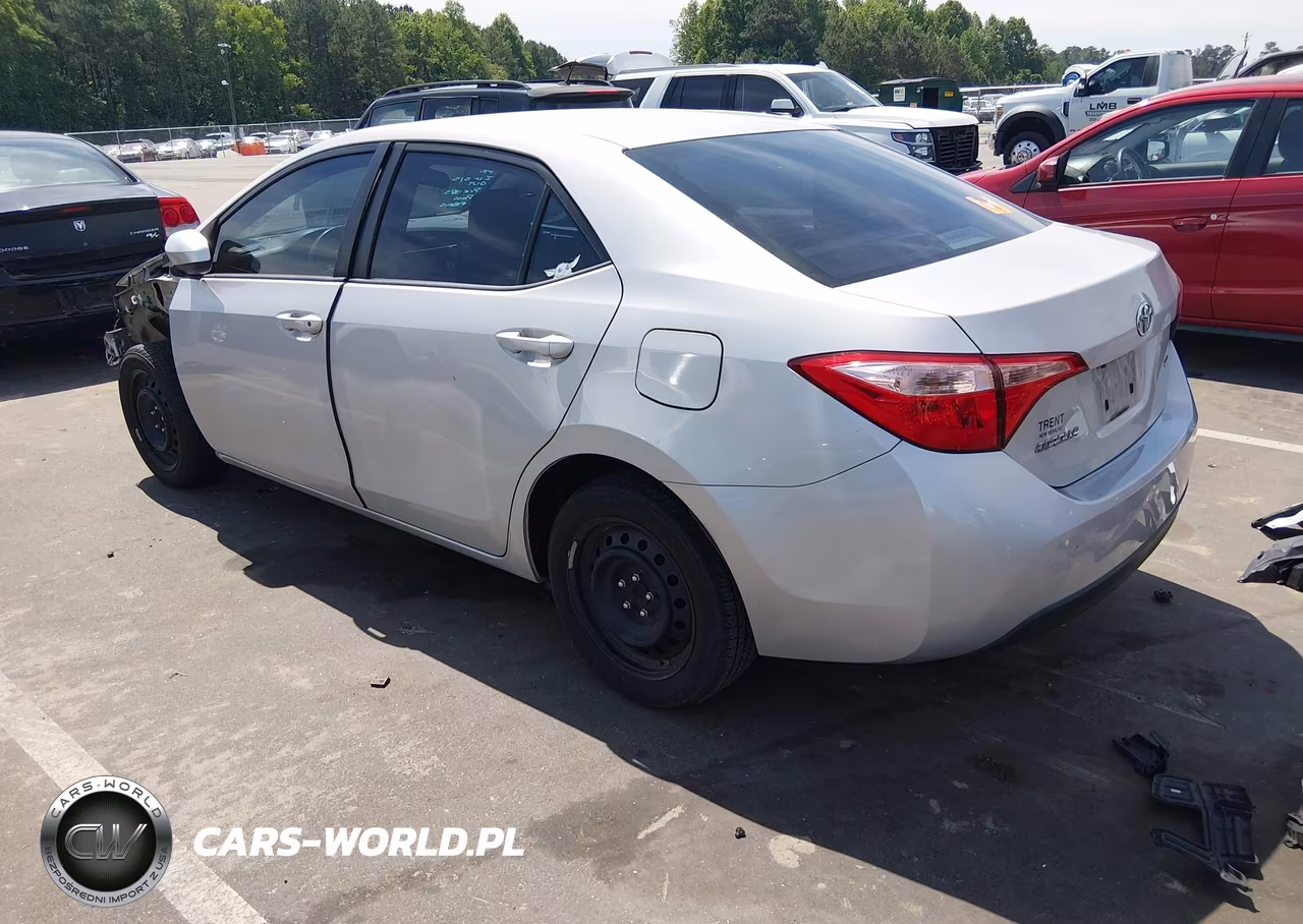 2019 Toyota Corolla Le VIN:2T1BURHE6KC149846 - 3