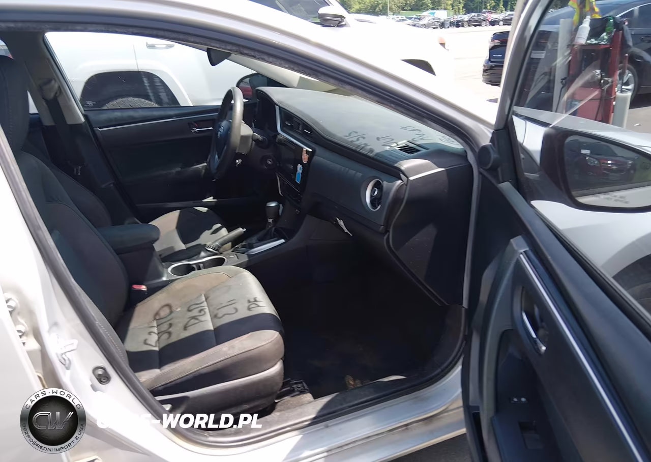 2019 Toyota Corolla Le VIN:2T1BURHE6KC149846 - 5