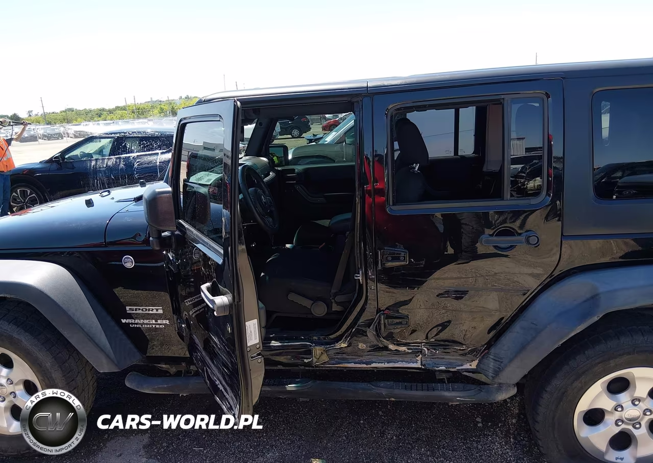 2016 Jeep Wrangler Unlimited Sport VIN:1C4BJWDG1GL265504 - 14