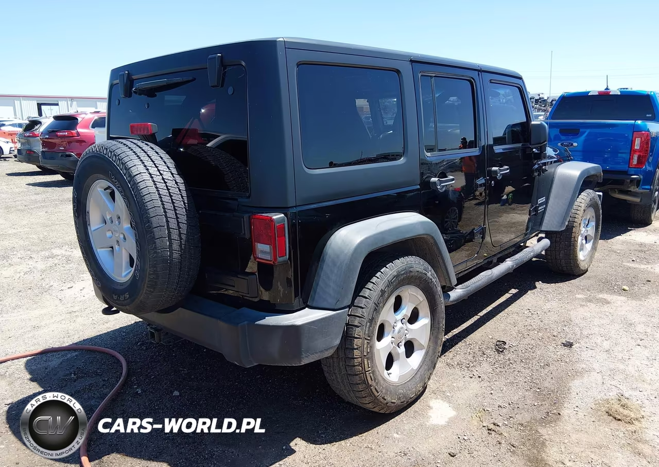 2016 Jeep Wrangler Unlimited Sport VIN:1C4BJWDG1GL265504 - 4
