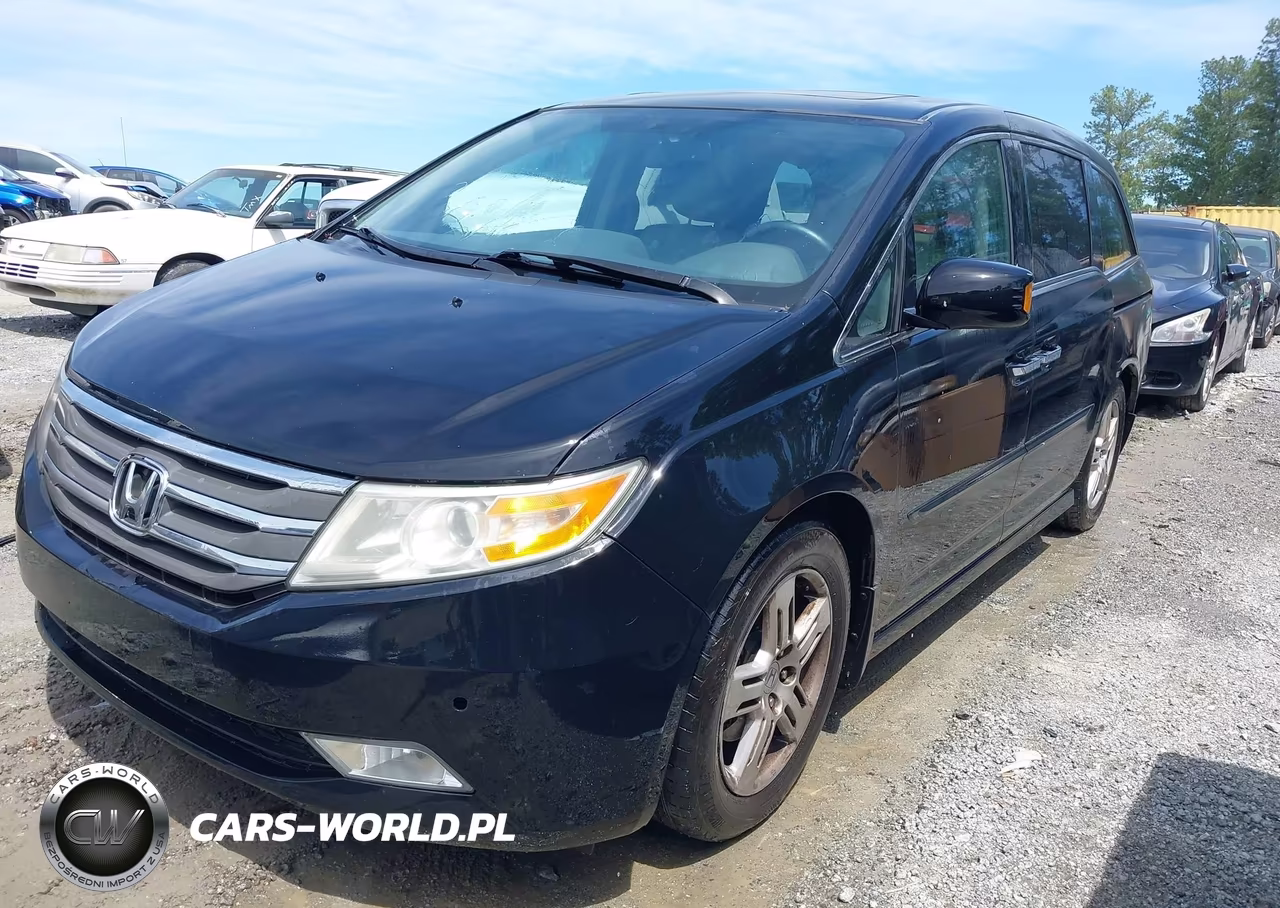 2013 Honda Odyssey Touring-Touring Elite VIN:5FNRL5H96DB003779 - 2