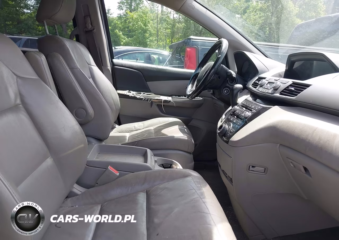 2013 Honda Odyssey Touring-Touring Elite VIN:5FNRL5H96DB003779 - 5
