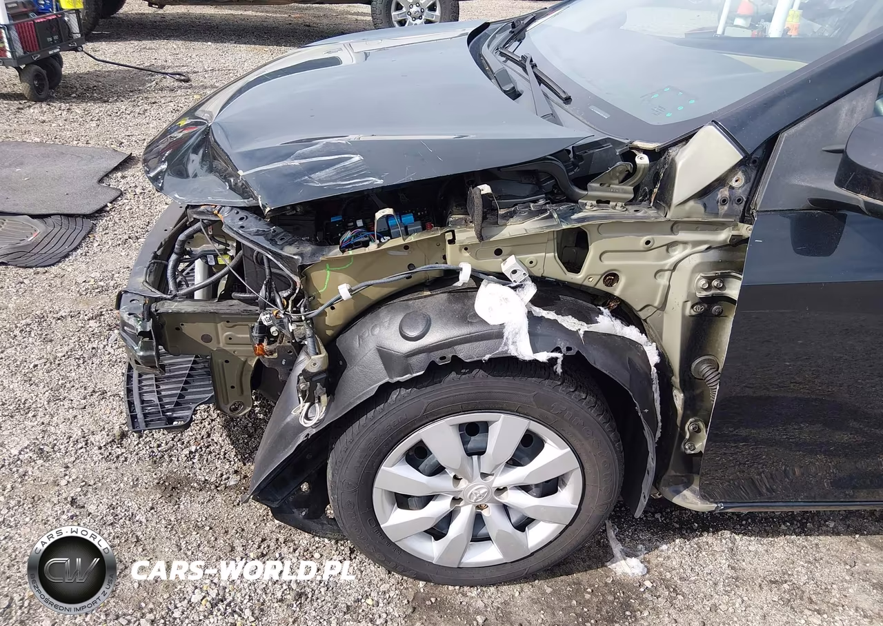 2015 Toyota Corolla Le VIN:5YFBURHE7FP338169 - 18