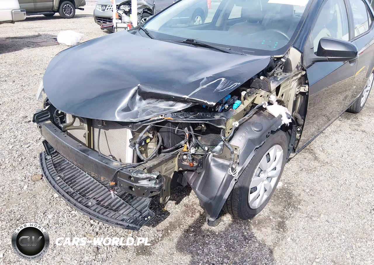 2015 Toyota Corolla Le VIN:5YFBURHE7FP338169 - 6