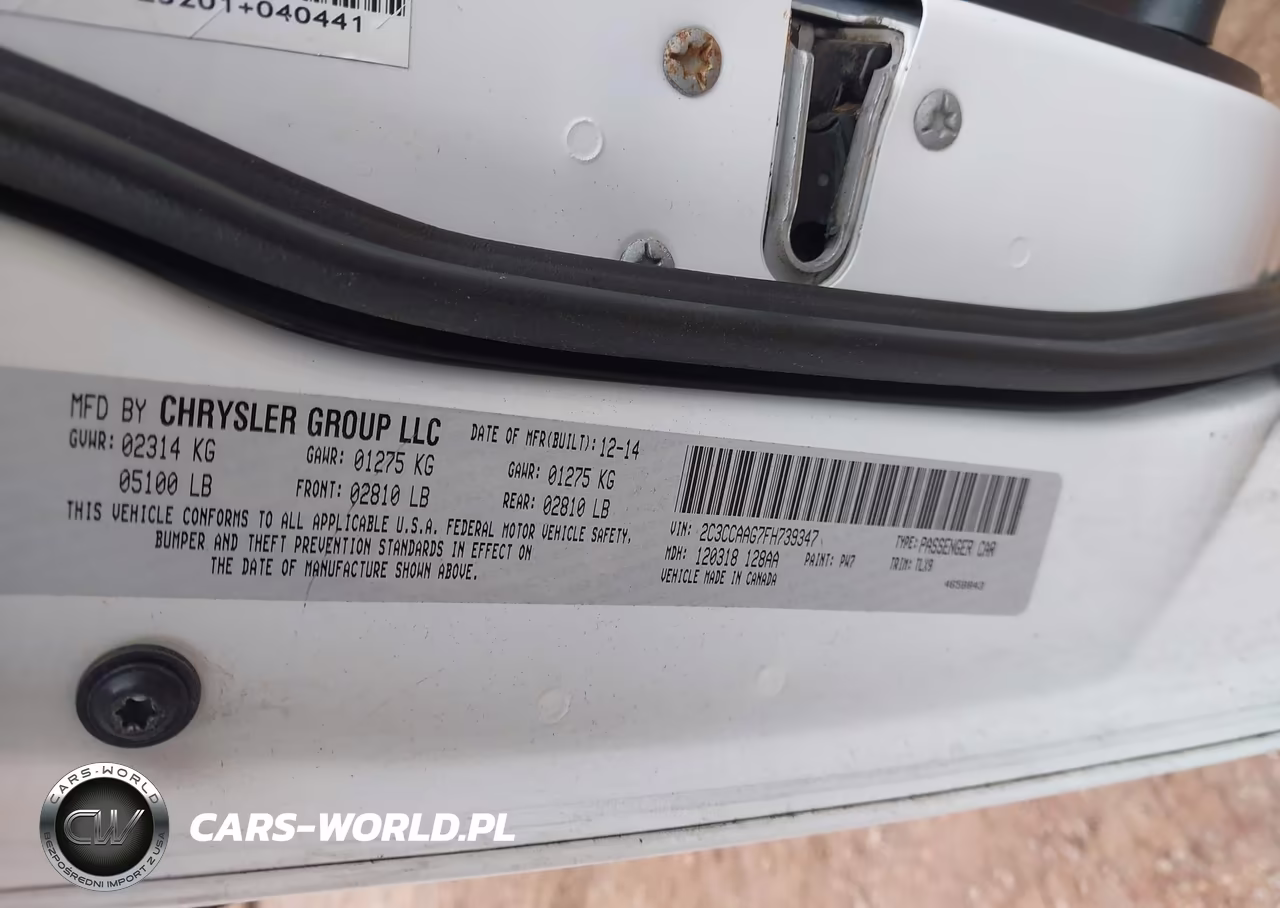 2015 Chrysler 300 Limited VIN:2C3CCAAG7FH739347 - 9