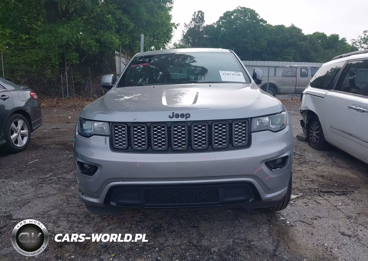 2017 Jeep Grand Cherokee Altitude 4X2 VIN:1C4RJEAG6HC929990 - 12