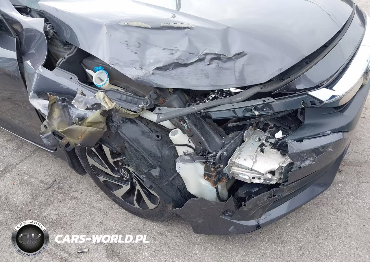 2017 Honda Civic Lx VIN:2HGFC4B57HH300645 - 6