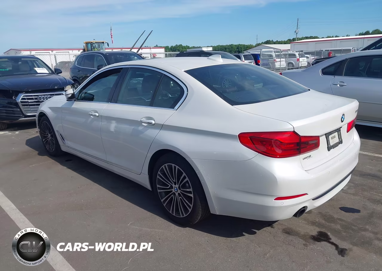 2018 BMW 530I VIN:WBAJA5C59JWA37505 - 3