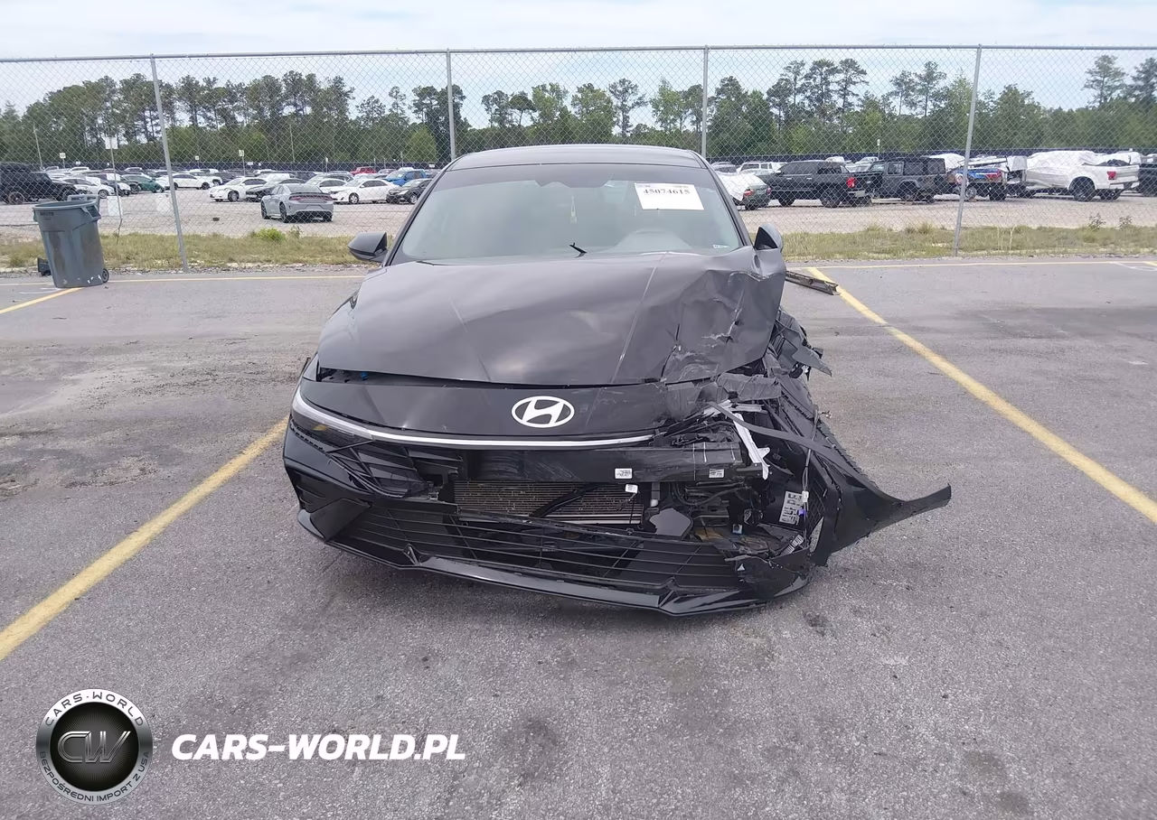 2025 Hyundai Elantra Sel Sport VIN:KMHLM4DG0SU951189 - 12