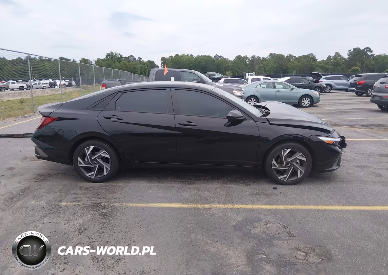 2025 Hyundai Elantra Sel Sport VIN:KMHLM4DG0SU951189 - 13