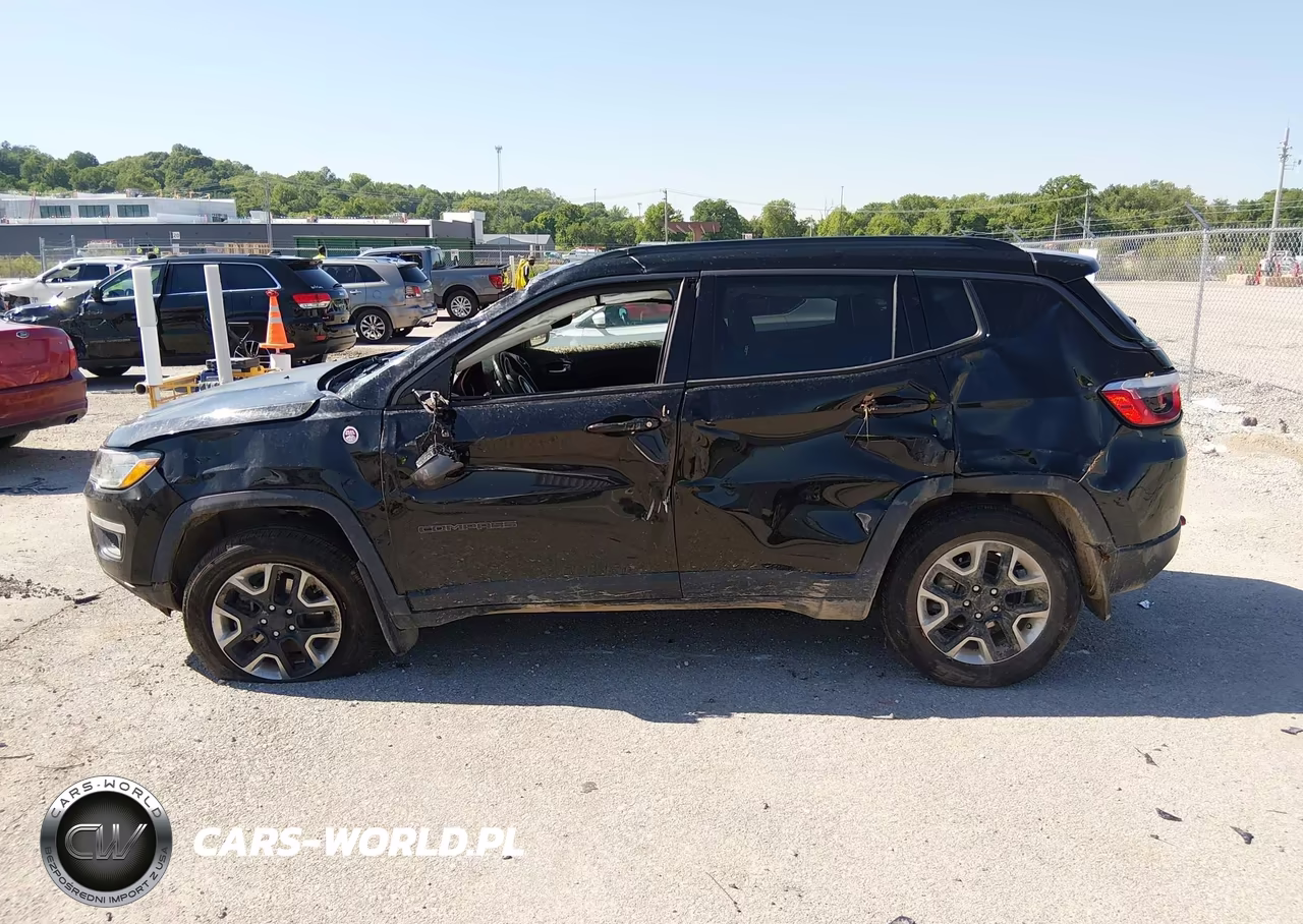 2018 Jeep Compass Trailhawk 4X4 VIN:3C4NJDDB8JT129162 - 14
