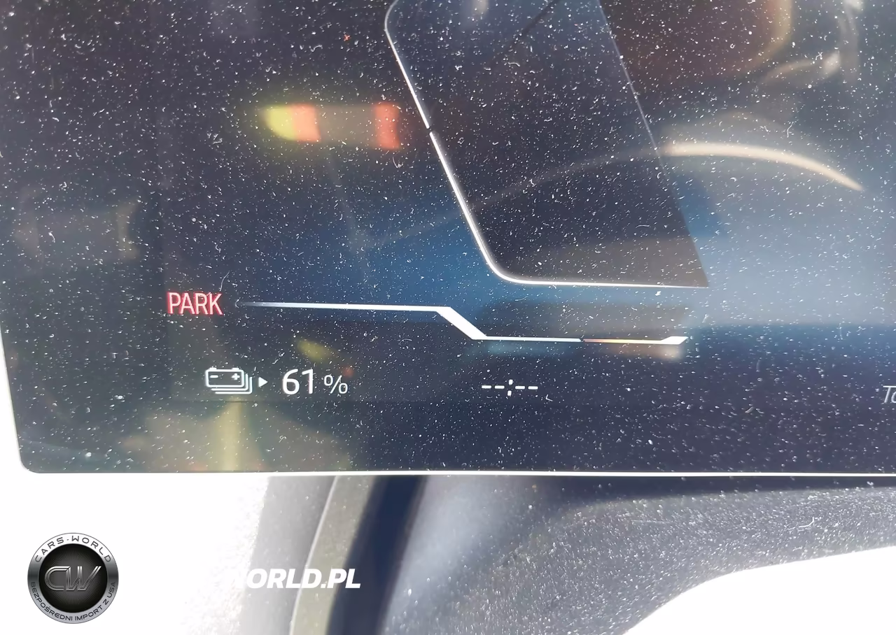 2023 BMW Ix xDrive50 VIN:WB523CF01PCM54870 - 17