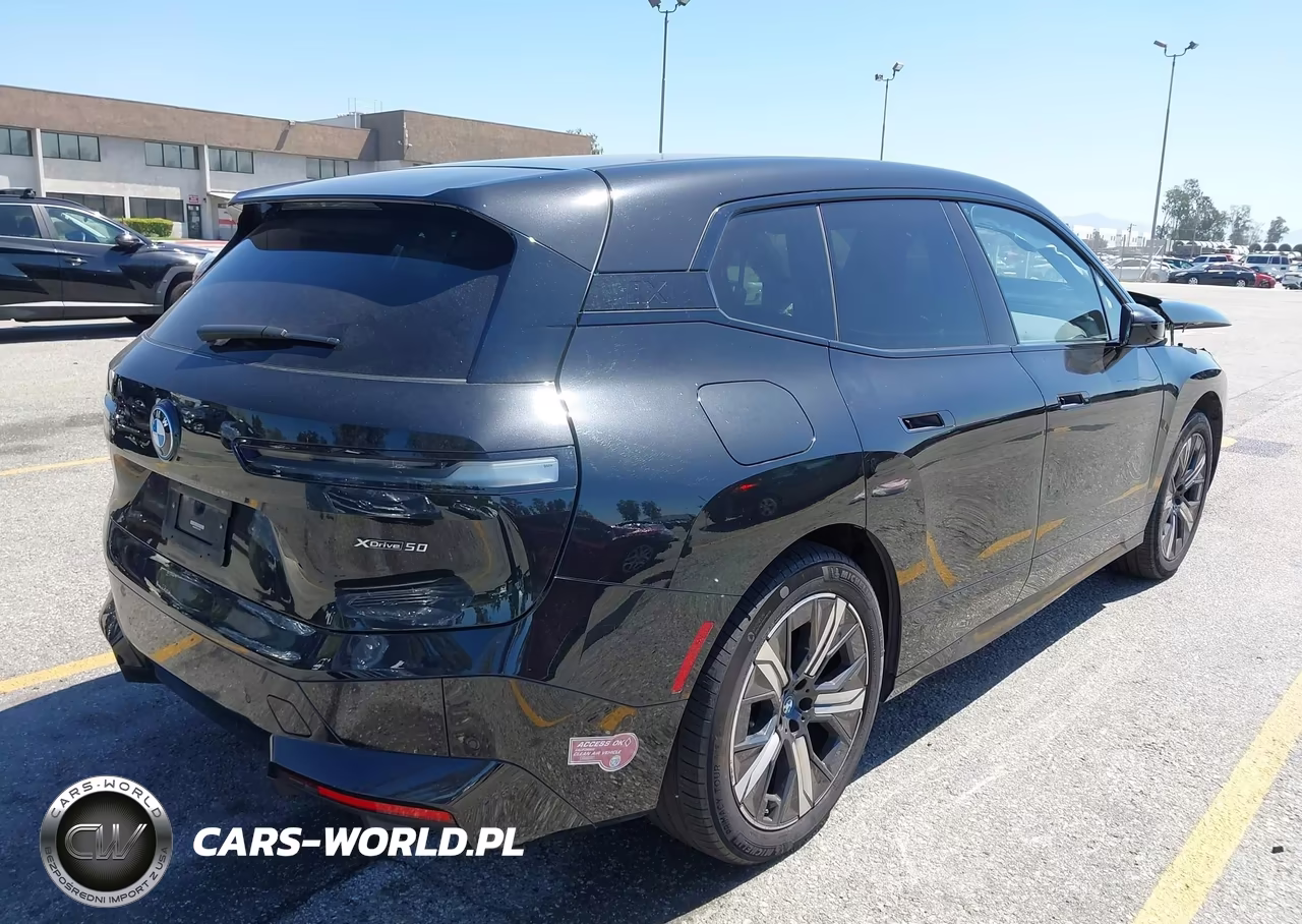 2023 BMW Ix xDrive50 VIN:WB523CF01PCM54870 - 4