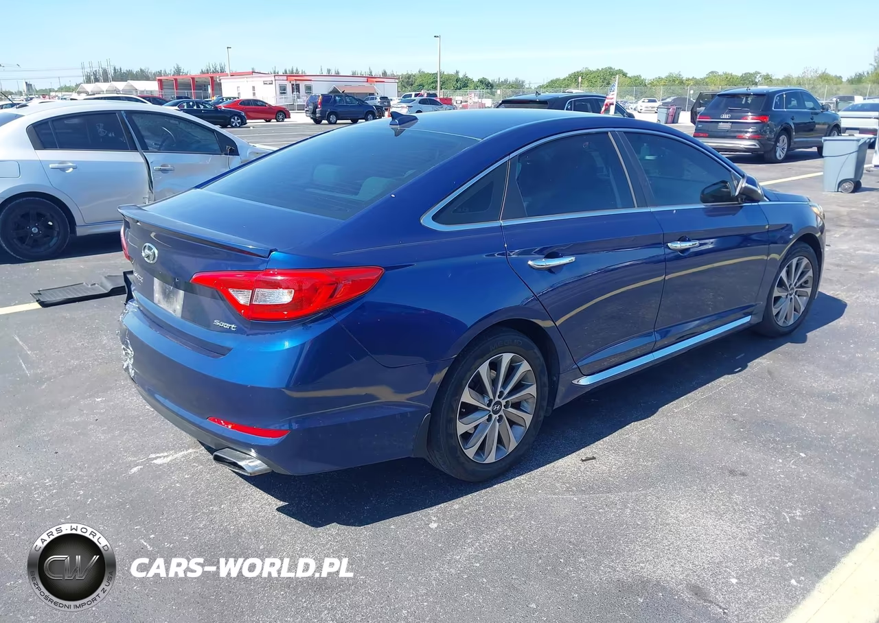 2015 Hyundai Sonata Sport VIN:5NPE34AF0FH088065 - 4