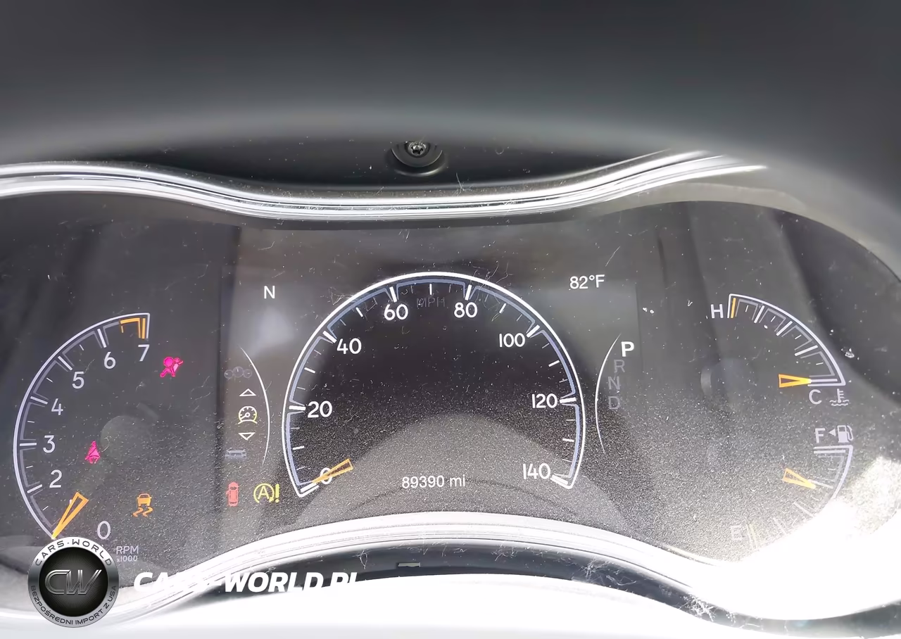 2019 Jeep Grand Cherokee Limited 4X4 VIN:1C4RJFBG2KC775290 - 7