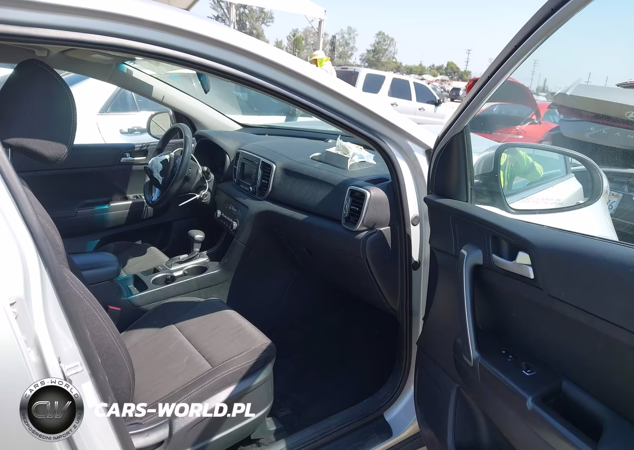 2019 Kia Sportage Lx VIN:KNDPM3AC5K7610807 - 5