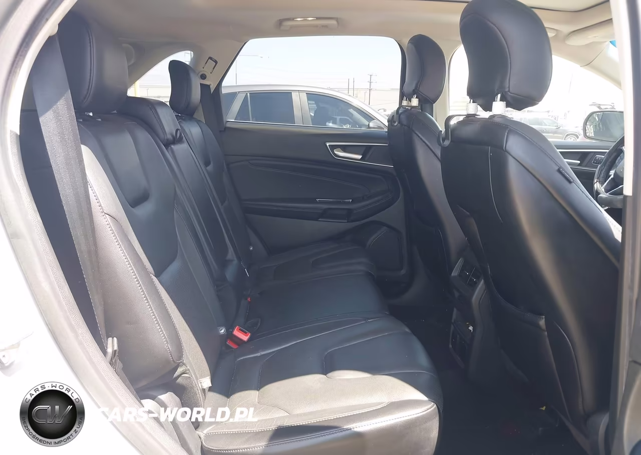 2018 Ford Edge Titanium VIN:2FMPK3K97JBB10609 - 8