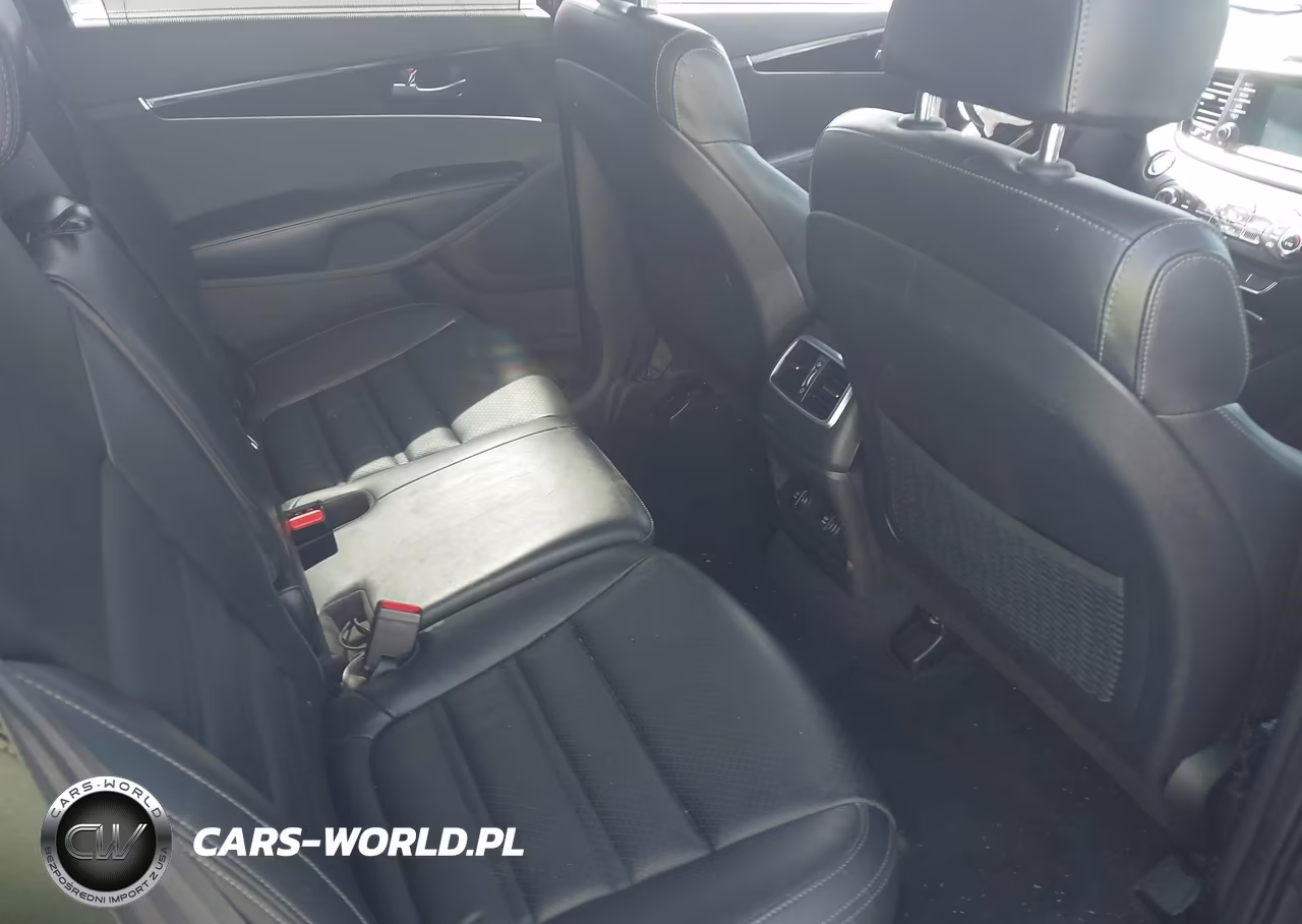 2018 Kia Sorento 2.0T Ex VIN:5XYPH4A1XJG407132 - 8