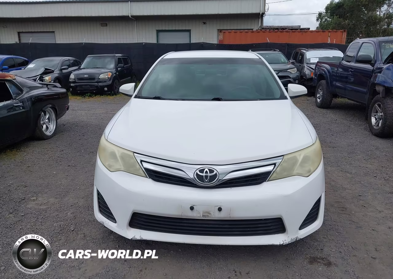 2014 Toyota Camry Le VIN:4T1BF1FK2EU748265 - 12