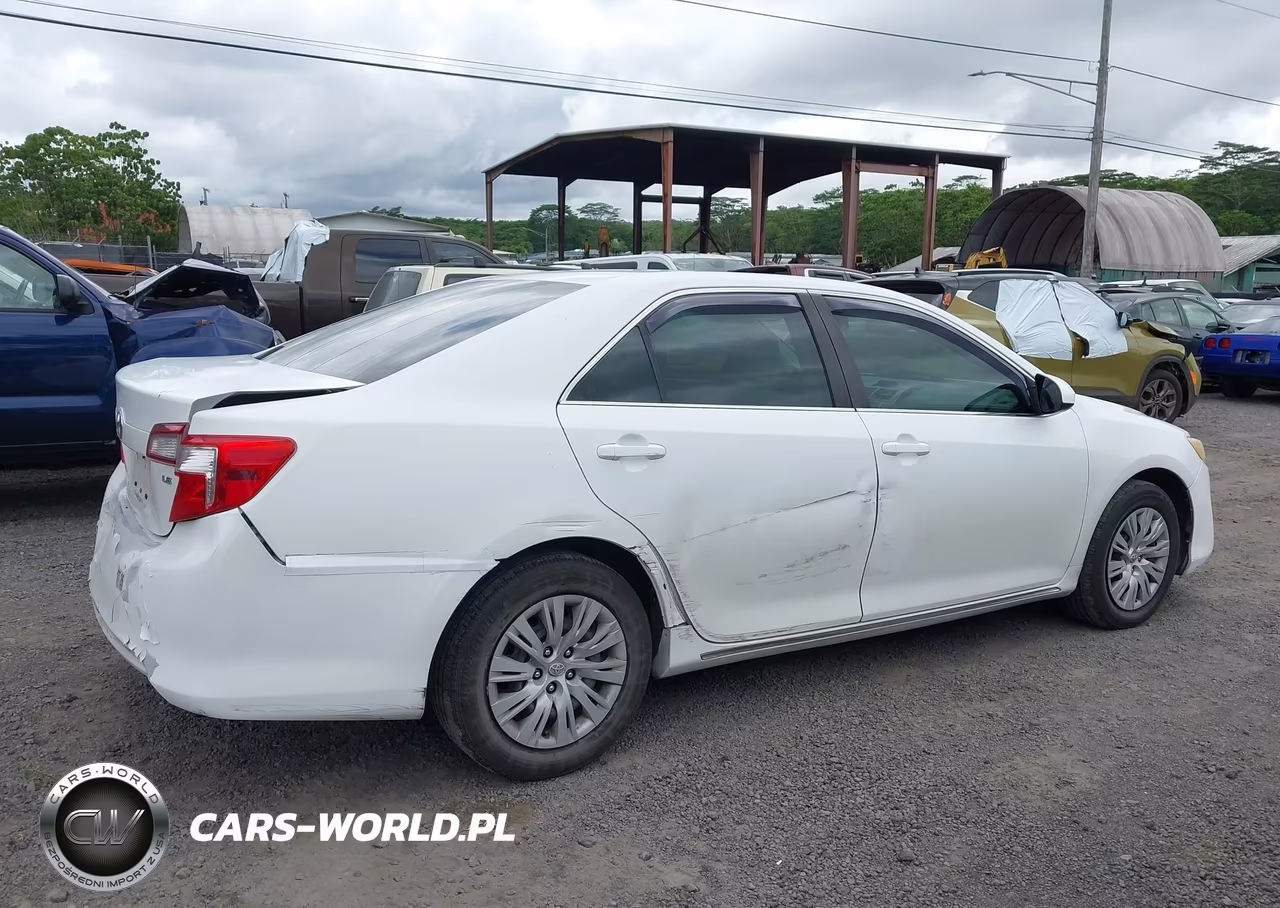2014 Toyota Camry Le VIN:4T1BF1FK2EU748265 - 13