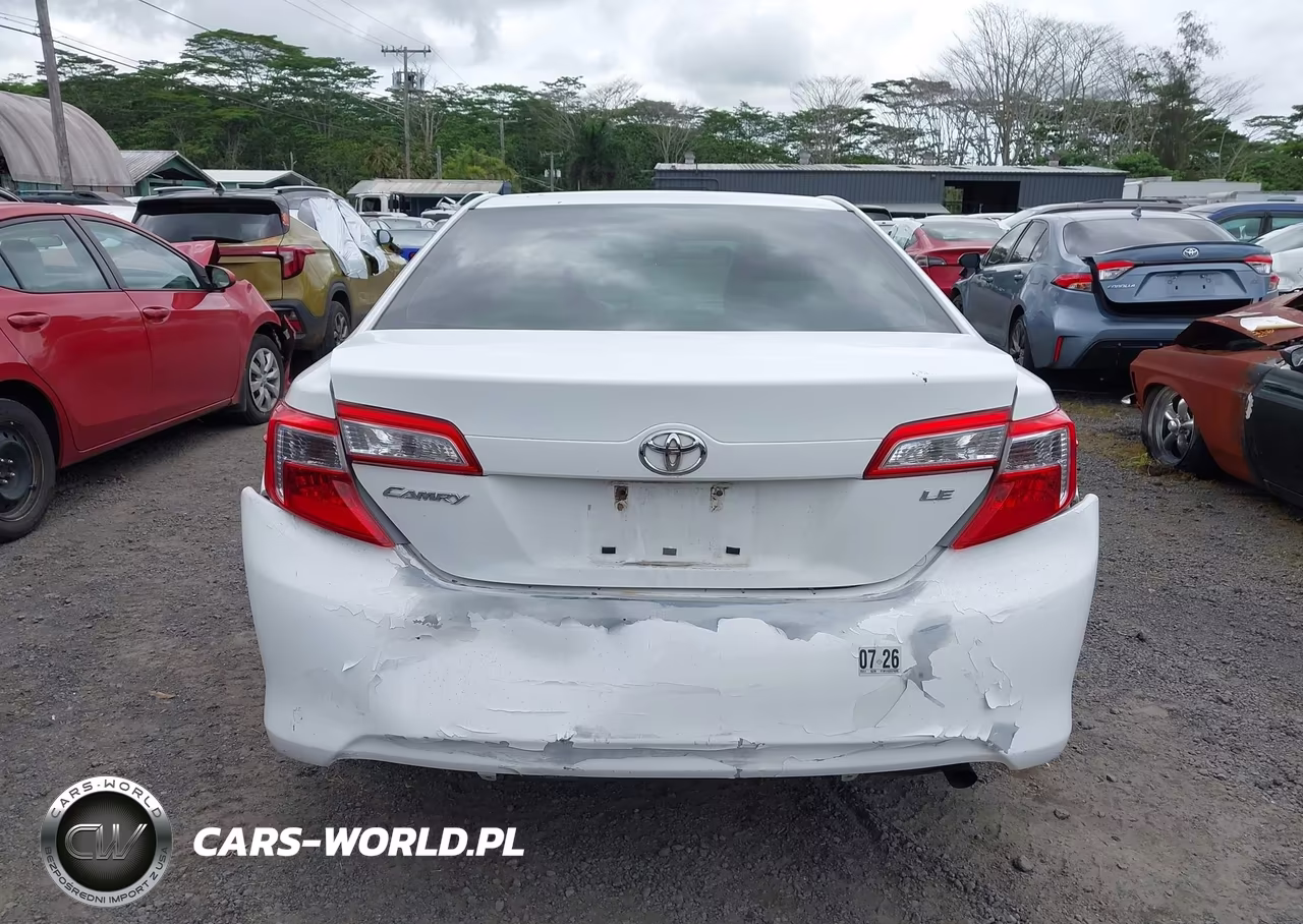 2014 Toyota Camry Le VIN:4T1BF1FK2EU748265 - 16