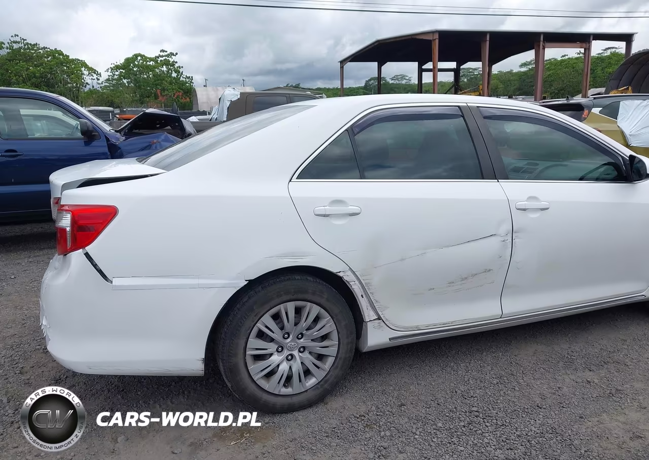 2014 Toyota Camry Le VIN:4T1BF1FK2EU748265 - 19