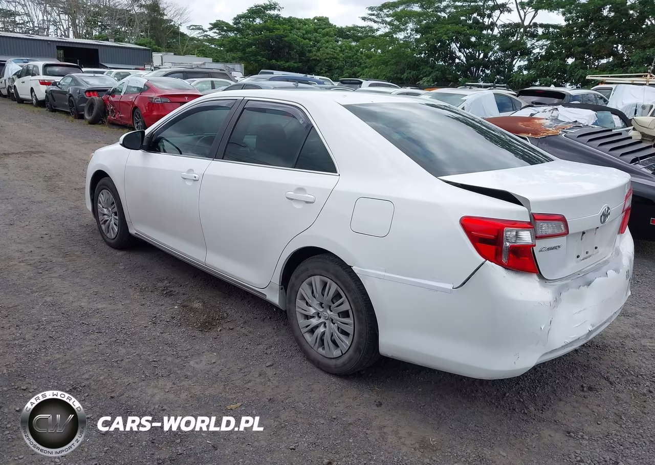 2014 Toyota Camry Le VIN:4T1BF1FK2EU748265 - 3