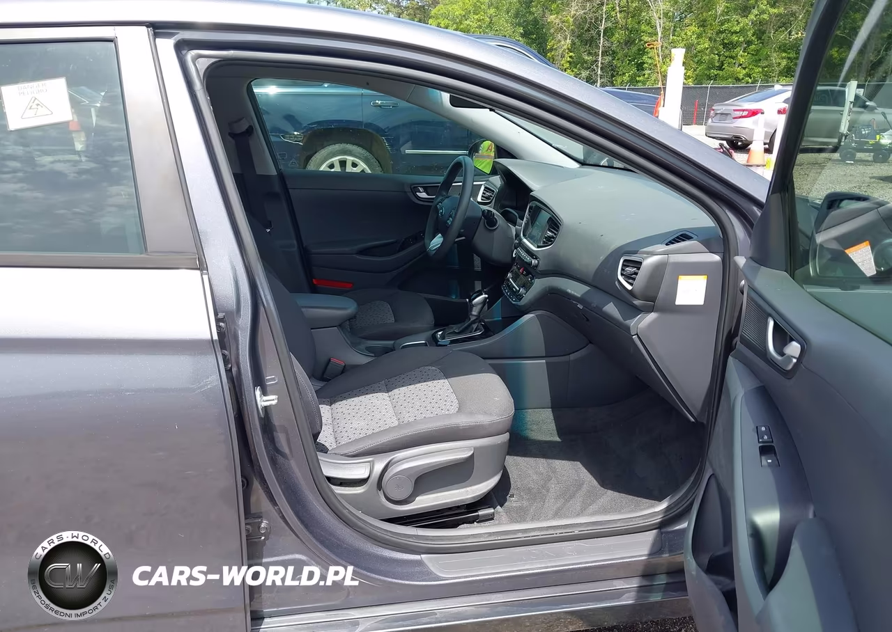 2017 Hyundai Ioniq Hybrid Blue VIN:KMHC65LC8HU048036 - 5