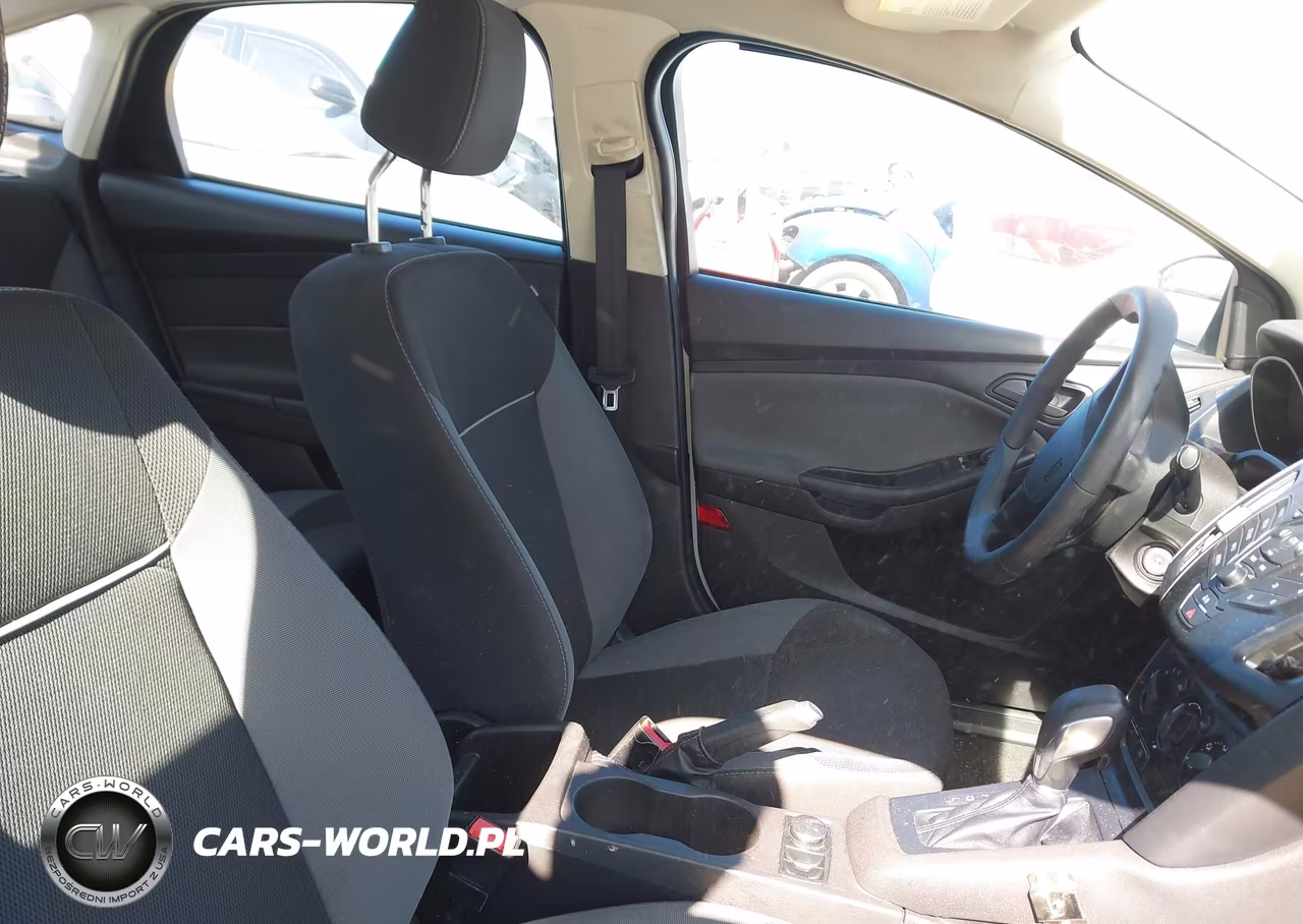 2014 Ford Focus S VIN:1FADP3E26EL112581 - 5