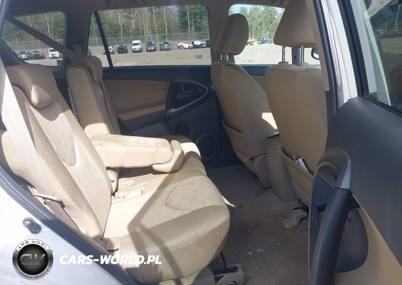 2011 Toyota Rav4 VIN:2T3BF4DV9BW104618 - 8