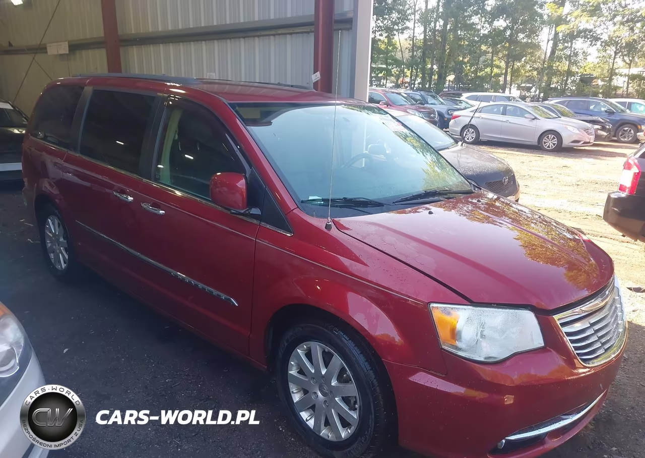 2016 Chrysler Town & Country Touring – zdjęcie 1 z 11