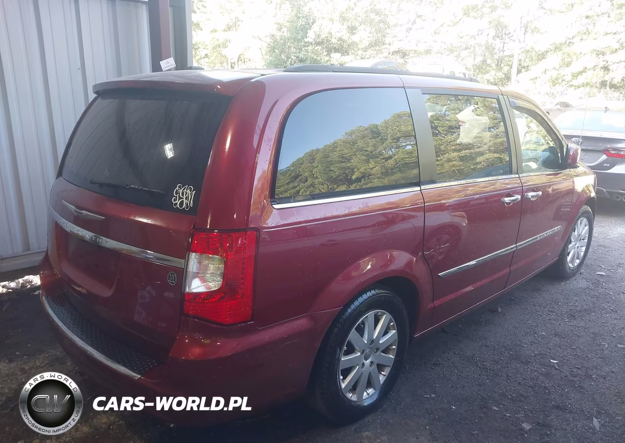 2016 Chrysler Town & Country Touring VIN:2C4RC1BG5GR189646 - 4