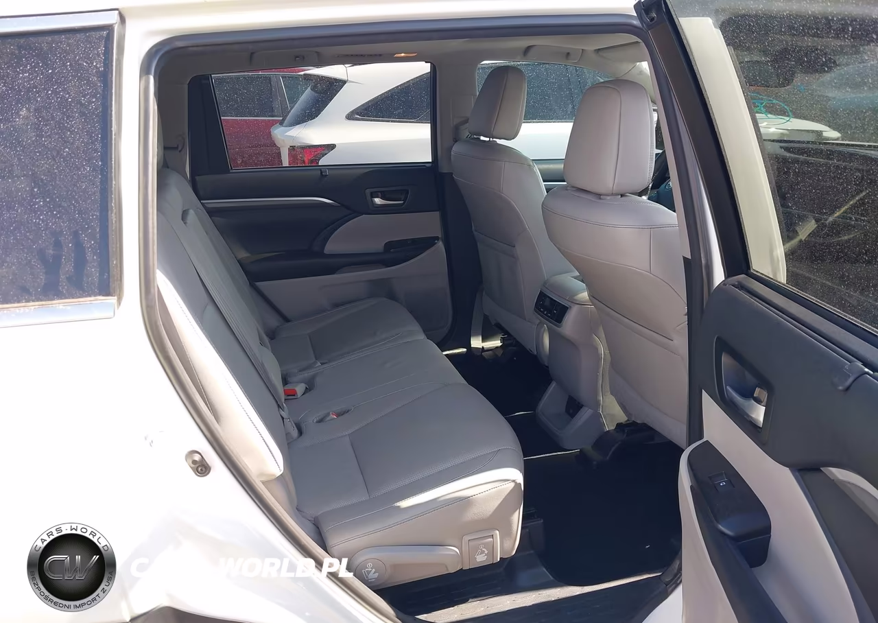 2018 Toyota Highlander Limited VIN:5TDYZRFH6JS278863 - 8