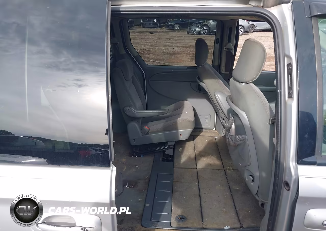 2007 Dodge Grand Caravan Sxt VIN:2D4GP44L97R113597 - 8