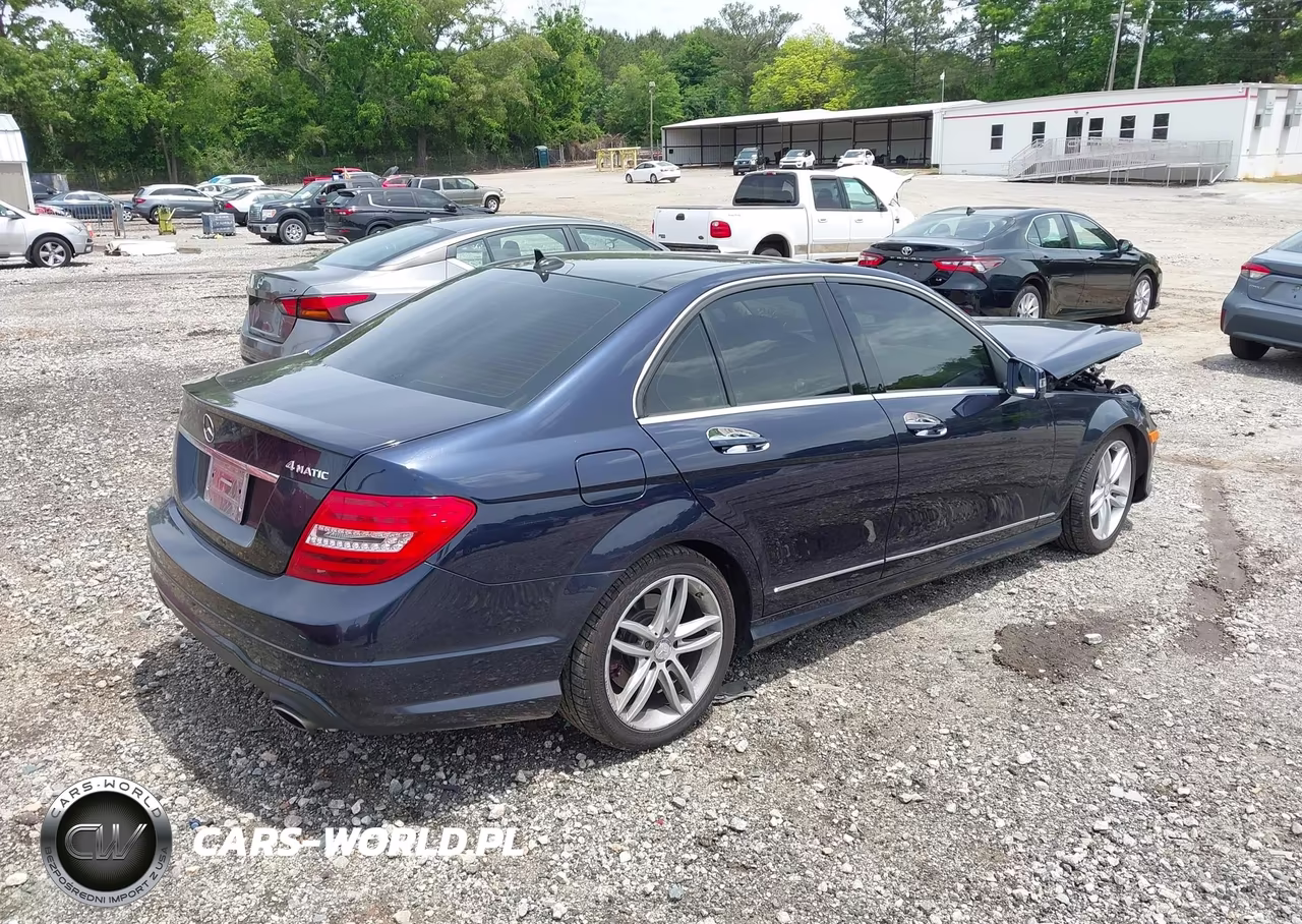 2012 Mercedes-Benz C 300 Sport 4Matic VIN:WDDGF8BB4CR221715 - 4