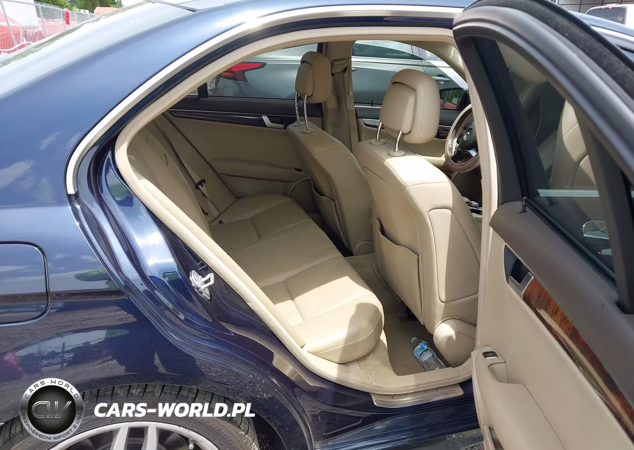 2012 Mercedes-Benz C 300 Sport 4Matic VIN:WDDGF8BB4CR221715 - 8